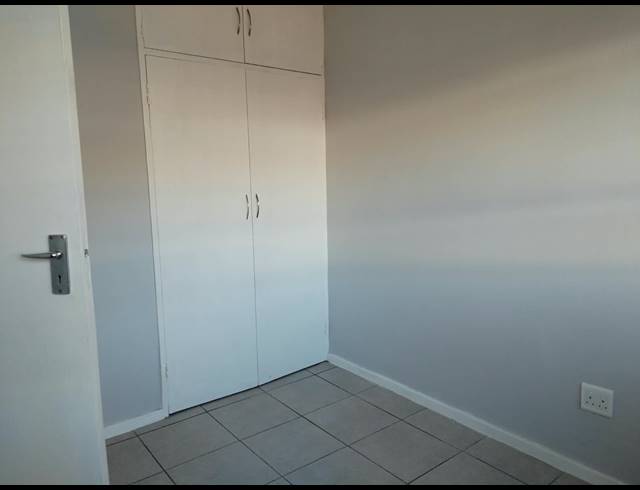 2 BEDROOM TOWNHOUSE FOR SALE IN KEMPTON PARK EXT 5